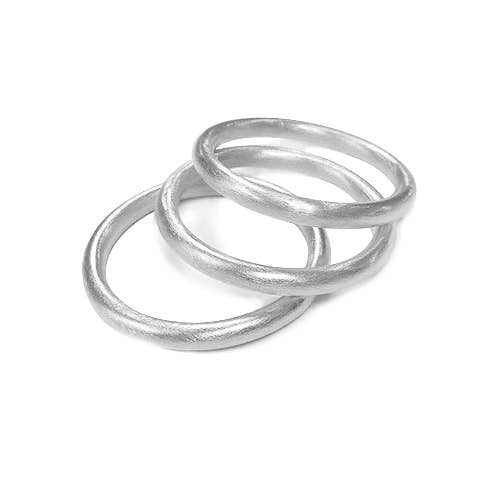 Betty Carre bracelet, Oggi bracelet set, silver bangle bracelet, rhodium plated bracelet, stackable bracelets, silver jewelry, bracelet stack, silver bangles, everyday jewelry, Betty Carre jewelry, fashion jewelry, layered bracelet set, gift for her, boutique jewelry, statement bracelet, modern jewelry, silver accessories, designer inspired jewelry, bracelet set, women's jewelry