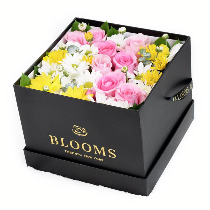 Colorful Rose and Mixed Flower Hat Box – gift basket with this box set includes a selection of colorful