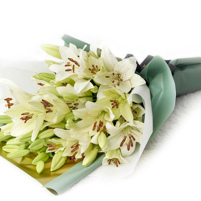 Elegant White Lily Bouquet with 24 Stems – the bouquet