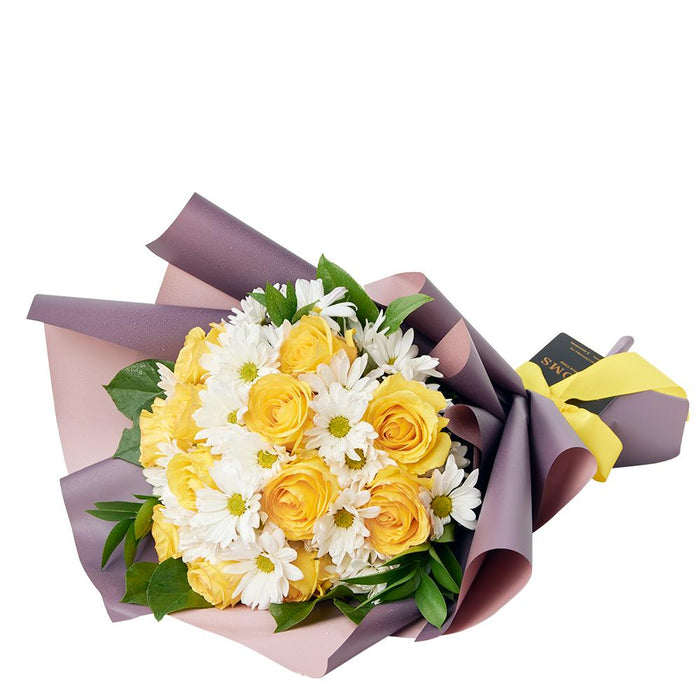 Elegant Yellow Rose & Daisy Floral Wrap Bouquet – the bouquet