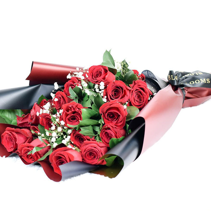 Luxurious Deep Red Rose and Baby's Breath Bouquet – the bouquet