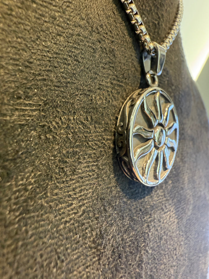The Sun God Apollo Amulet & Necklace Set