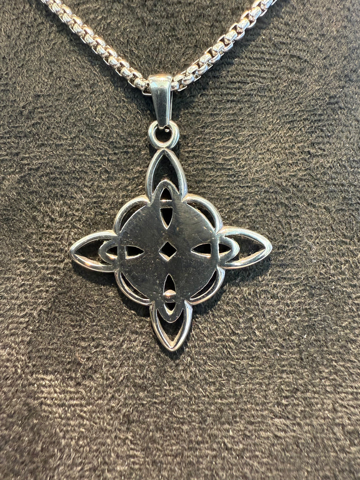 Witches Knot Amulet & Necklace Set