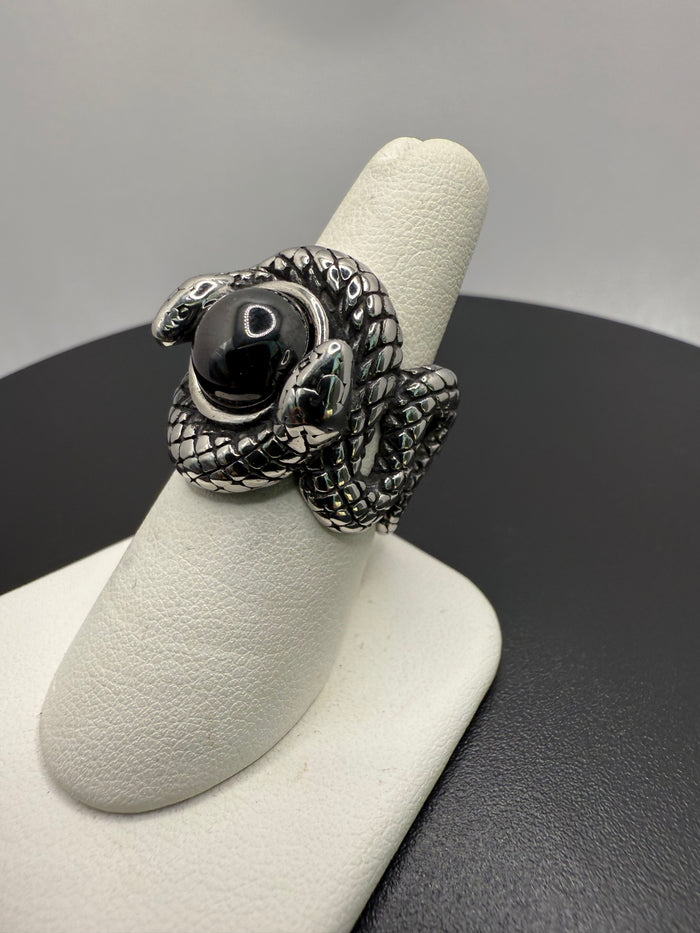 Double Snake Knot Stone Ring