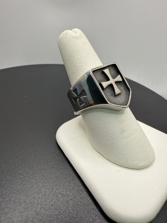 Titanium Templar Cross Signet Ring