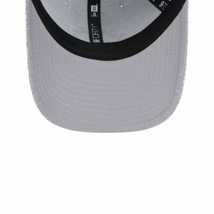 Chicago Cubs Women's Walking Bear Sparkly Cap