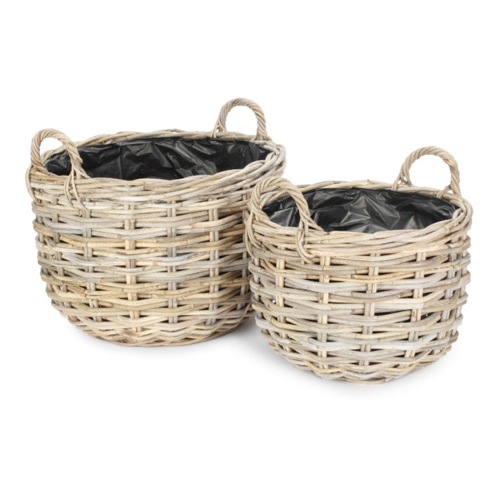 Curved Base Rattan Planter With Plastic Lining