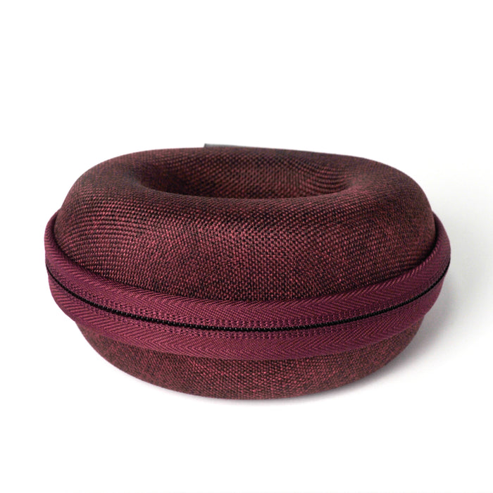 vario travel watch case red