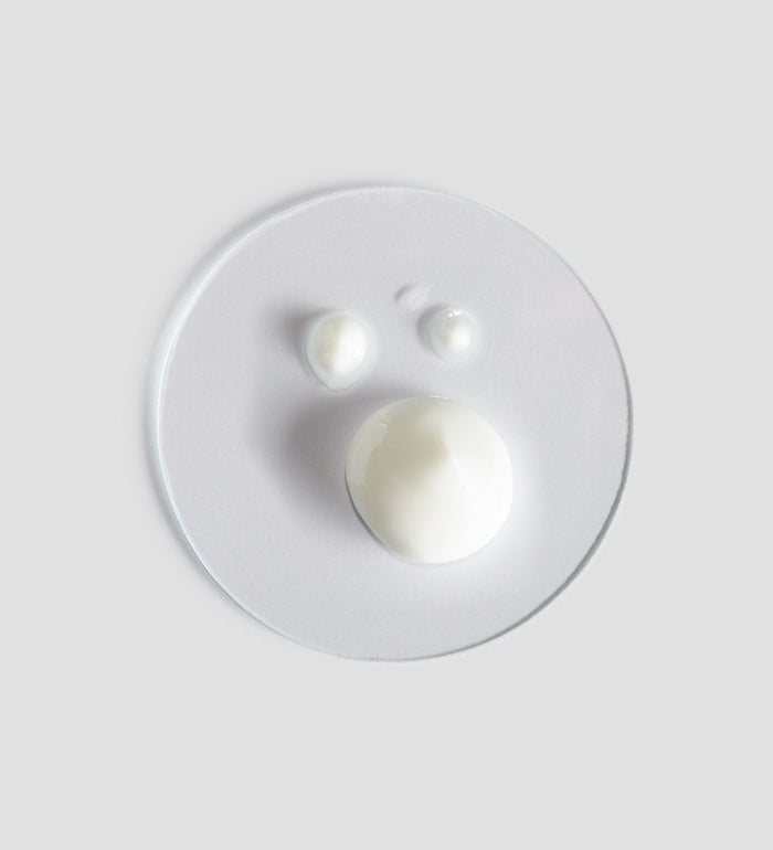 Essential Peeling | [ comfort zone ]
