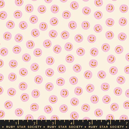 F2613 - Egg and Friends Smiley Face Natural