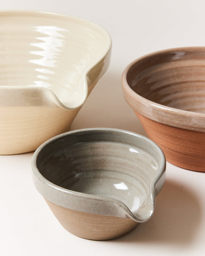 French Country Stoneware Mixing Bowl — close view of pouring lips and glaze colors; Farmhouse Pottery
