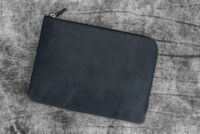 Leather Zippered Writer's Bank Bag - Crazy Horse Black