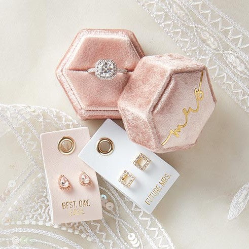 Mrs Velvet Ring Box