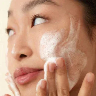 Plenaire Duelle 2 in 1 brightening Cleanser 100 ml