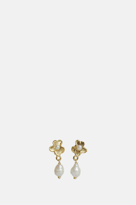 Cristina Junquero Primer Pendiente Pearl Earrings Gold.