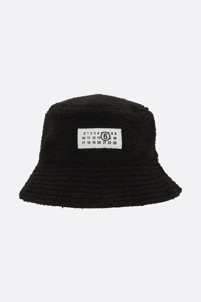 reversible bucket hat in teddy and nylon
