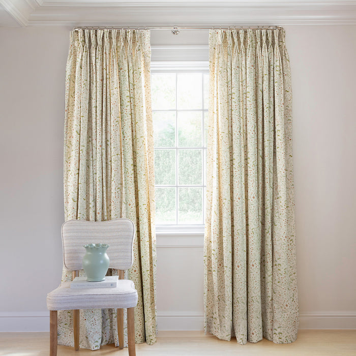 Shown in Pinch Pleat / Privacy