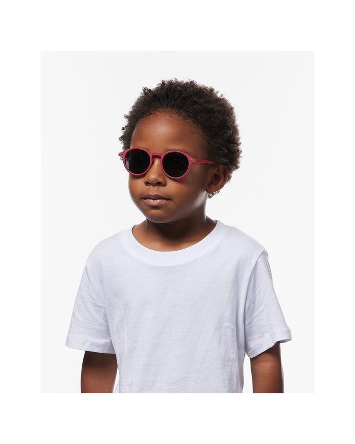 Izipizi - Sunglasses - 100% UV Protection - 3-5 Years - Cranberry - Lifestyle Cut 2