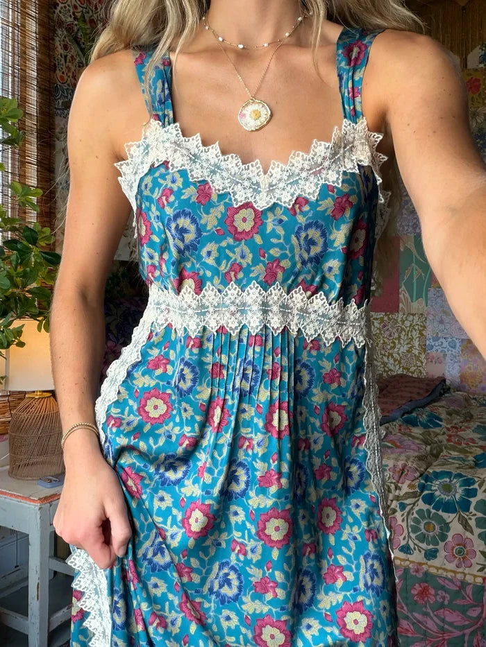 Tennessee Lace Trim Maxi Dress - Peony Block Teal-view 5