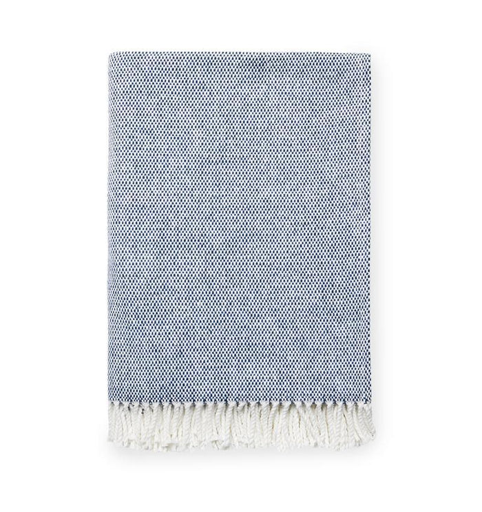 Terzo Throw - Elegant Linen