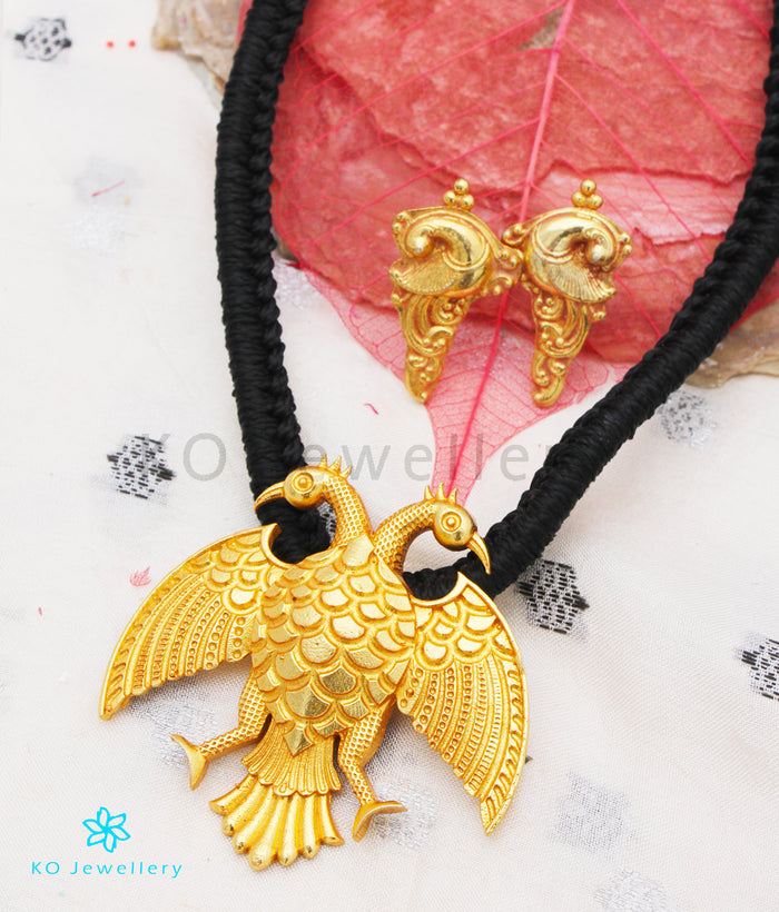 The Dvirupa Gandaberunda Silver Thread Necklace