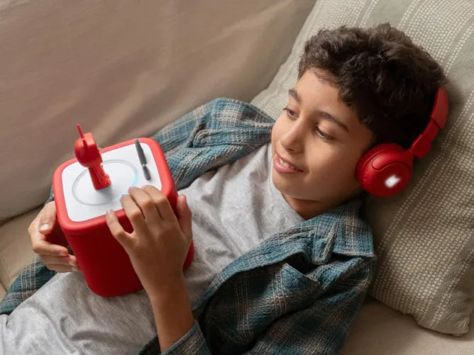 Tonies Headphones - Bluetooth - Sunset Red - Lifestyle Cut