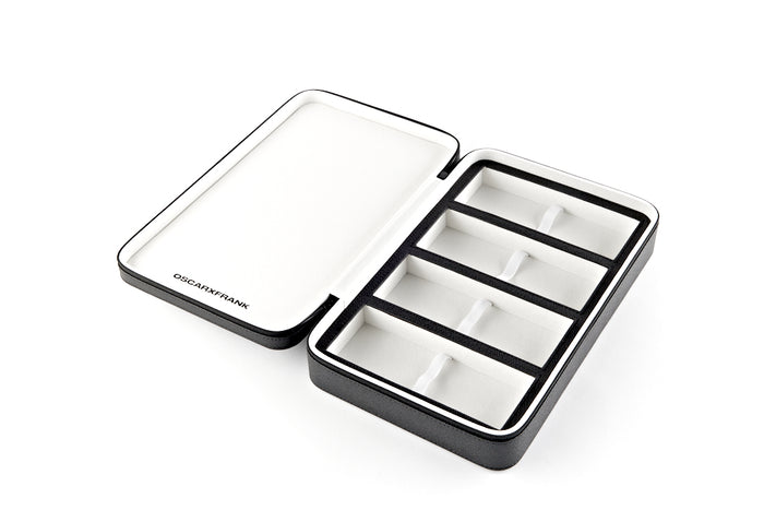 TRAVEL CASE - Black