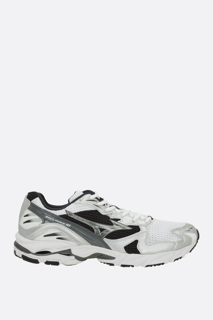 Wave Rider 10 sneakers