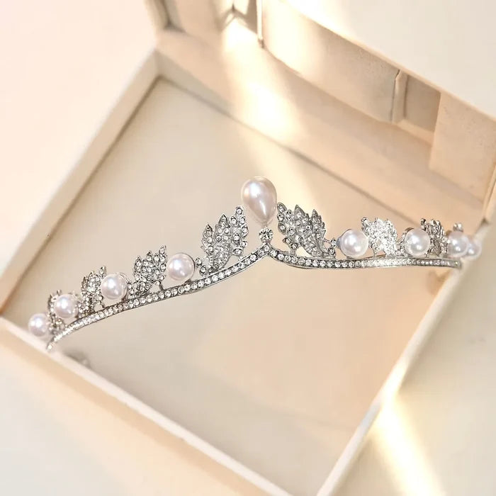 Pearl & Crystal Bridal Tiara | Elegant Pearl Wedding Crown
